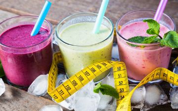 Диетолог рассказал о вреде детокса и разгрузочных дней