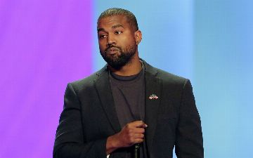 Канье Уэст поддержал украинцев, удалив свои фотографии в Instagram