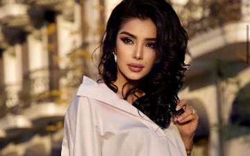 Ситора Фармонова пожаловалась на боли в позвоночнике из-за нагрузки на работе