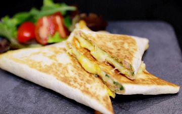 Рецепт завтрака из лаваша на скорую руку