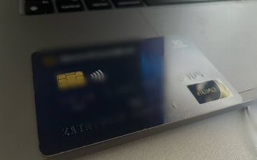 У узбекистанцев перестали работать карты Humo