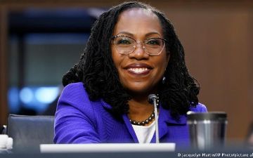 Верховным судьей США впервые стала афроамериканка