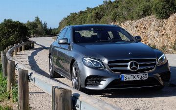 Фотографии нового Mercedes E-Class с дорожных испытаний
