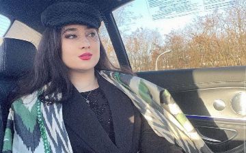 Коллекцию Дильноз Эркиновы похвалила профессор лучших дизайнеров Парижа