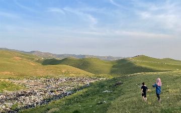 В Красногорске образовалась мусорная свалка от приезжающих