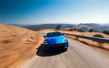 В объективы фотокамер попалась новая машина от Nissan