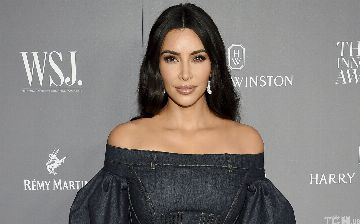 Ким Кардашьян рассказала, что не носила раньше нижнее белье