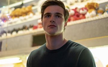 Джейкоб Элорди раскрыл некоторые подробности сюжета третьего сезона «Эйфории»