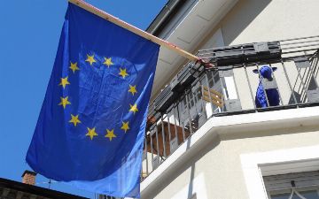 Евросоюз вводит полное нефтяное эмбарго против России