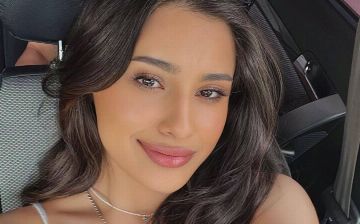 Блогер и певица Рухсора Эм рассказала, что означает ее сценическое имя – видео