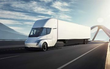 Узнайте, в какую сумму оценили грузовик Tesla Semi