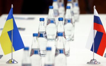 Украина подтвердила приостановление переговоров с Россией