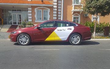 Водители такси бизнес-класса начали массово отказываться от Яндекса