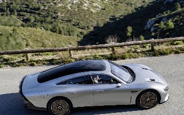 Электромобиль Mercedes-Benz C-Class появится как истребитель Tesla Model 3