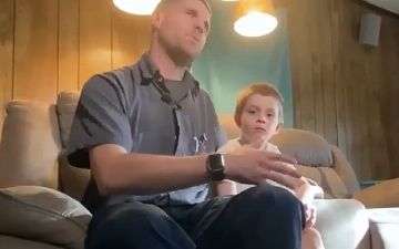 Семилетний мальчик угнал машину отца, чтобы съездить за лимонадом и попал в ДТП