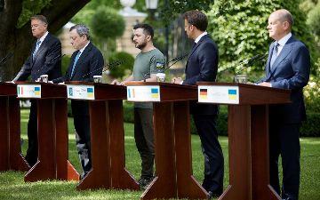 Макрон, Шольц, Драги и Йоханнис встретились с Зеленским в Киеве