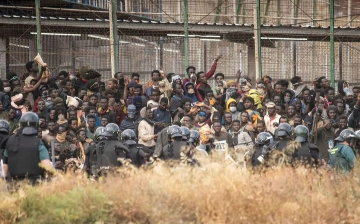 Не менее 18 человек погибли при попытке прорваться из Марокко в Мелилью