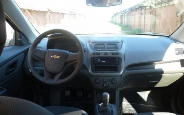 Причины, по которым автопроизводители стали отказываться от AM-радио