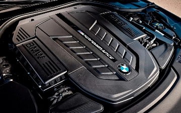 BMW отказывается от двигателя V12