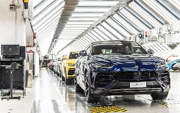 Lamborghini покажет одну из трех своих новинок уже в августе