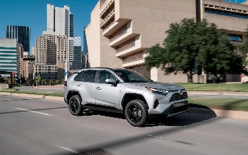 Toyota отзывает свыше трех тысяч автомобилей