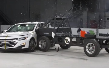 Chevrolet Malibu не прошел боковой краш-тест в испытаниях