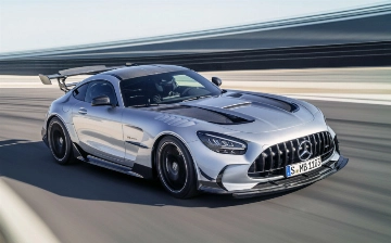 Во время тестовых испытаний заметили обновленный Mercedes-AMG GT 2023