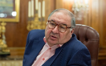 Венгрия просит Евросоюз снять санкции с Алишера Усманова