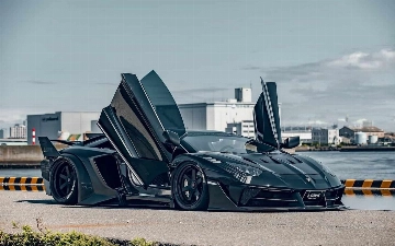 Lamborghini Aventador превратили в аналог «Бэтмобиля»