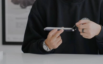 Распаковка нового iPhone 14 Pro – видео