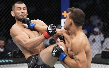 Мурадов уступил Борральо на UFC 280 — видео