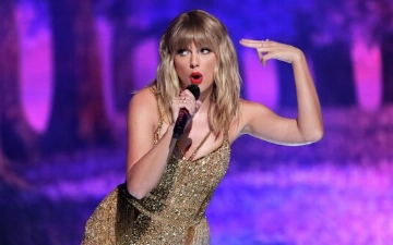 Фанаты Тейлор Свифт из Чили за свои деньги купили баннеры для нового альбома певицы