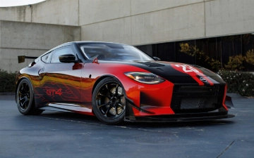 Nissan презентовал эксклюзивный спорткар ZGT 4