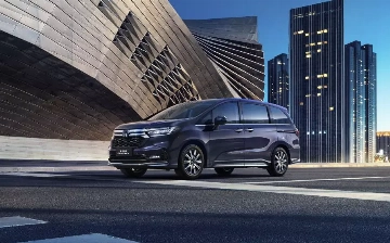 Honda показала сверхроскошный минивэн