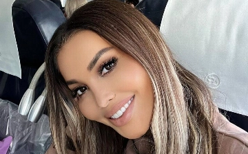 Дженнифер Лопес «повторила» образ певицы Райхон — фото