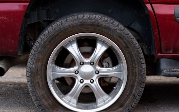 Экоактивисты выступают против кроссоверов и внедорожников