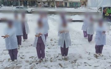 Самаркандские медики решили поделать зарядку на жестком морозе