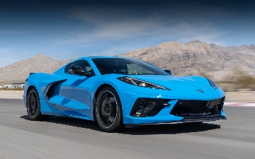 Chevrolet тестирует новый Corvette E-Ray