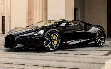 Bugatti показал новую модель на тизере