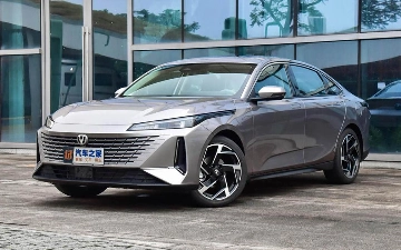 Changan выпустил конкурента Toyota Camry
