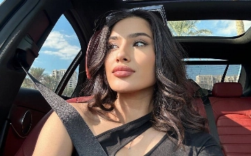 Рухсора Эм села в чужую машину, перепутав со своей — видео