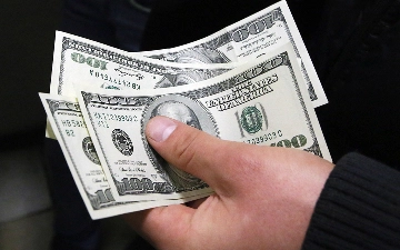 Курс доллара вновь упал ниже 11 300 сумов