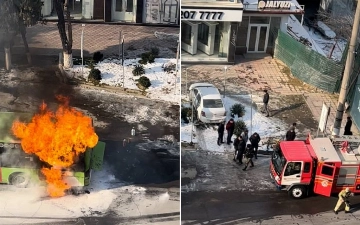 Toshkentda harakatlanib ketayotgan avtobus yonib ketdi  — video