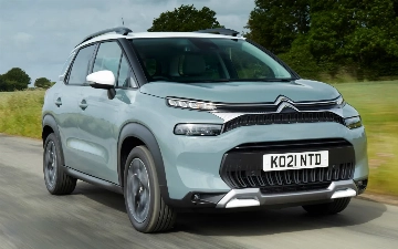 Citroen тестирует новое поколение C3 Aircross с электродвигателем