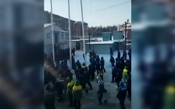 В Москве мигранты из Узбекистана и Таджикистана вышли на митинг c требованием выплатить зарплату