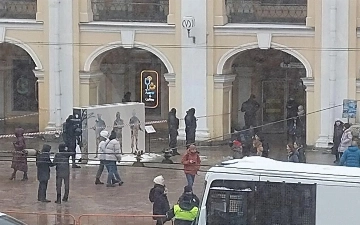 В Петербурге узбекистанец выстрелил в ОМОНовца (видео)