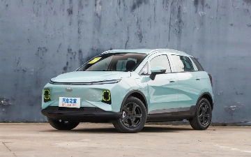 Электрический кроссовер Geely E получил новую доступную комплектацию