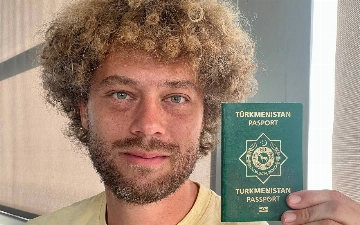 «Смотрите и завидуйте» — блогер Илья Варламов объявил о получении гражданства Туркменистана