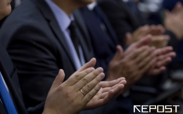 Какие подарки могут получать госслужащие — новый порядок