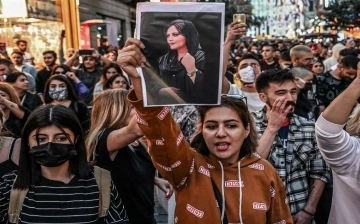 Власти Ирана помиловали 22 тысячи участников протестов